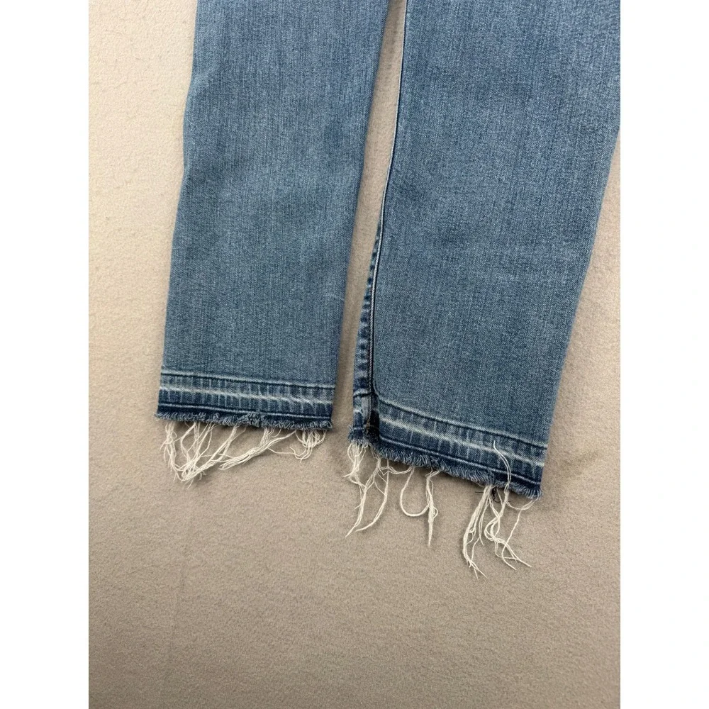 Levis Wedgie Straight High Rise Jeans Medium Wash Raw Hem Womens 28 (28x27) Blue